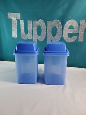 Tupperware Small Pick A Deli Pickle Pepper Keeper 4.50 Cup Blue Set of 2 picture