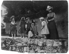 Photo:Leghorn Italy 1899 Italian Children Wife of U.S. Consul picture