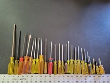 Lot Of 25 Miscellaneous Phillips Flathead Screw Drivers Twenty Five PIN picture