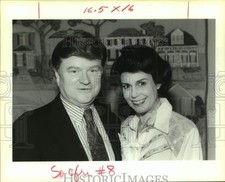 1995 Press Photo Jim and Yvonne Walsh at Stewart Hall Academy Auction picture