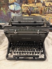💙Rare Vintage Underwood Typewriter Works Perfect Mint Cond picture