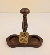 Vintage MaLeck Woodcrafts Wooden Salt & Pepper Shaker Holder With Original Tag picture
