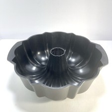 Nordic Ware Original ProCast Bundt Cake Pan 12 c. NonStick Aluminum With Handles picture