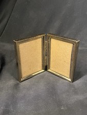VINTAGE DUAL 2.5 X 3.5 ETCHED BRASS HINDGED PHOTO PICTURE FRANE  picture