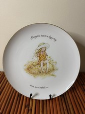 Vintage 1973 Holly Hobbie Collector Plate Everyone Needs A Lazy Day 10.5 Inch picture