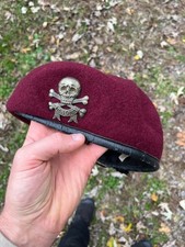 Vintage British Army 17th/21st Lancers Maroon Beret Death or Glory Badge 7 1/4 picture