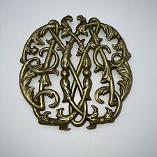 VIRGINIA METALCRAFTERS COLONIAL WILLIAMSBURG SOLID BRASS TRIVET picture