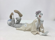 Lladro #4618 Reclining Clown Beach Ball 14.5