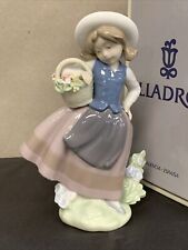 LLadro Spain Figurine # 5221 Sweet Scent Girl Carrying Flower Basket  w/ BOX picture