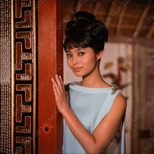 AKIKO WAKABAYASHI You Only Live Twice Aki Japanese Door Photo picture