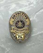 Vintage  Detective Bucks County Pennsylvania District Attorney Pin NOS picture