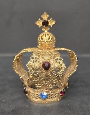 Vtg Infant of Prague Crown Goldtone Filigree Jeweled Baby Jesus Statue Adornment picture