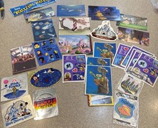 Vintage Epcot Center DISNEY STAR WARS ET STAR TREK POSTCARDS & Stickers 1980’s picture