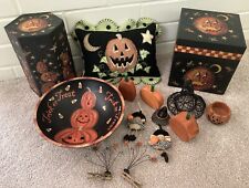 Lot Of Primitive Folk Art Halloween Decor Shelf Sitters Bowl Boxes Decor Balls picture