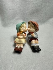 Vintage NAPCO A4557 Kissing Boy Girl Salt Pepper Shakers Japan 1950s picture