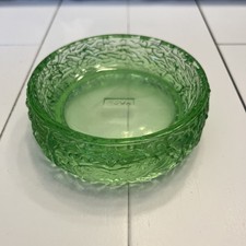 Vintage 70’s Avon Green Glass Trinket/Ring Dish Embossed Floral 1.5 X 3.5 Inches picture