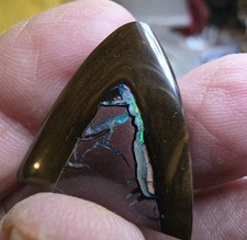Australian Boulder opal Cab 20 cts See  Video picture