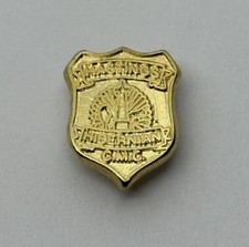 Vintage Hastings Hibernian C.M.C Club Lapel Pin (P22) picture