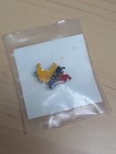 New Colombia Es De Cristo Map Enamel Lapel Pin Flag Tricolor Souvenir Badge picture