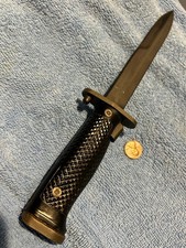One Vintage US GI Surplus MILPAR M5A1 Bayonet fits ww2 M1 Garand or Korea  w# picture