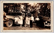 Vtg B&W Snapshot Large Family Group Antique Cars Flapper Fashion 1920s picture