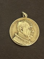 Pope John Paul II 18 Kt Gold Medal Medallion Italy 750 Saint The Good Pope picture