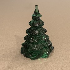 Fenton Handmade Emerald Green Glass 6,5”Christmas Tree picture