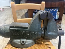VINTAGE WILTON VISE ZZ 4.5 JAWS IN ORIGINAL PAINT GOOD CONDITION MADE IN USA picture