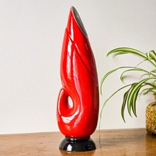 Frankoma V5 Flame Vase Red Glaze 1989 Sculptural Pottery MCM - Dramatic picture