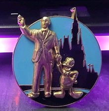 WDW - Cast Walt Donald Partners Statue April Fools Day 2011 Disney Pin 37300 picture