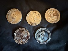 5x Disney Magical Places MICKEY TINKERBELL WALL-E MALEFICENT ASLAN Coin set picture