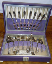 1932 Community Oneida Silverplate Flatware Set w/ Purple Chest - Lady Hamilton picture
