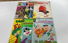Lot 6 Vintage Comic Books Marvel The Nam Dc Star Spangled War Flintstones Tweety picture