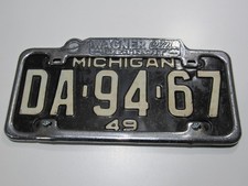 VTG Wagner Oldsmobile Detroit MI Metal License Plate Frame Tag Dealer RARE Cover picture