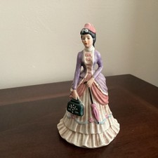 AVON 1973 Mrs Albee First Lady Award Goebel Rare 1000/6500 picture