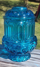 Vintage L.E. Smith Moon and Stars Fairy Lamp in a vibrant colonial/peacock Blue picture