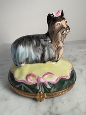 LIMOGES Trinket Box Peint Main France Yorkshire Terrier Rare picture