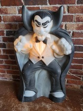 VINTAGE EMPIRE  DRACULA 36” HALLOWEEN LIGHTED BLOW MOLD picture