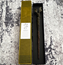 Harry Potter Wizarding World Bowtruckle Wand Exclusive Design Collection picture
