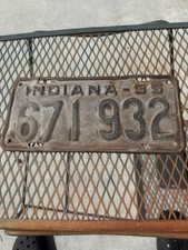 Vintage 1935 Indiana License Plate 671-932 picture