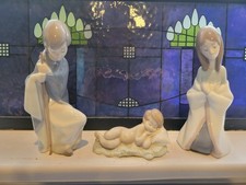Lladro Childrens Nativity Joesph Mary and baby Jesus picture