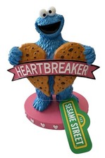 Sesame Street Cookie Monster VALENTINE Heartbreaker Figurine New picture