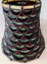 Vintage Quoizel Tiffany Style Pinecone Stained Glass Lamp Shade 7