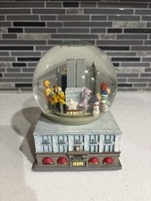 Vintage 1999 Macy's NYC Thanksgiving Parade Twin Towers Snow Globe 1st Edition picture