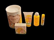Vintage 1990 Avon Sweet Spring Gift Set picture