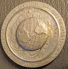 1964 1964-65 New York World's Fair World’s Fairs Commemorative Token picture