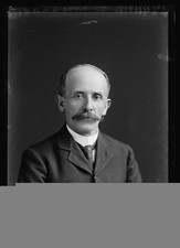 Photo:T.H. Dawson Portrait Studio Photograph 1903-1905 picture