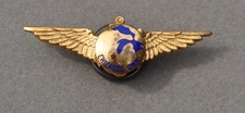 VINTAGE CHICAGO’S OWN WINGS PIN picture
