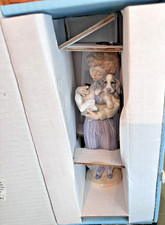 Lladro Brillo  7.609- Perrito Convaleciente figurine, boy with dog ,Original Box picture