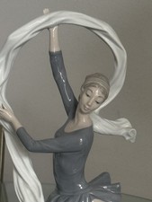 NAO by Lladro 185 Dancer With Veil Porcelain Figurine 13.5” Ballerina Spain Mint picture